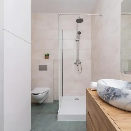 Stylish & Modern Studio Kielkowskiego With Terrace By Renters *