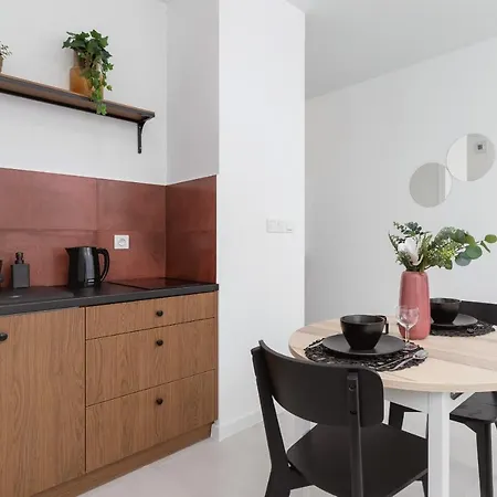 Stylish & Modern Studio Kielkowskiego With Terrace By Renters *