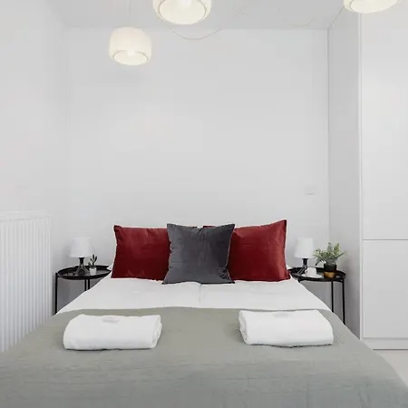 Stylish & Modern Studio Kielkowskiego With Terrace By Renters Krakow